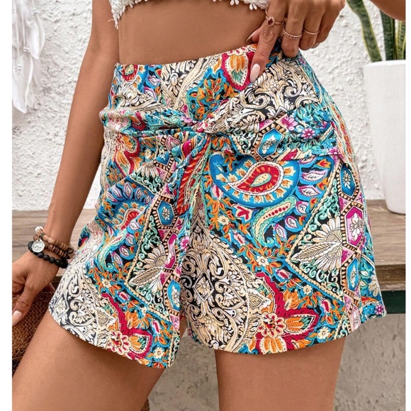 Boho Paisley Floral Print Twist Detail Mini Skort - Picture 3 of 6